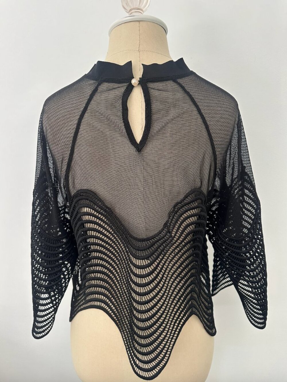 Iris Van Herpen Inspired Black Top - Picture 3 of 5